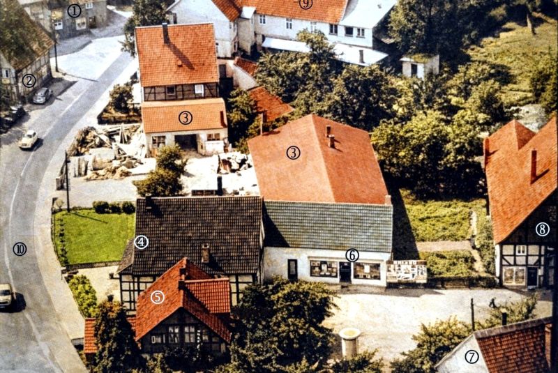 Datei:196x-Platz der Republik in Holzhausen.jpg