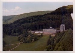 Bomberg-Hotel um 1970, von Hermann Frede hochgeladen 03/2023]