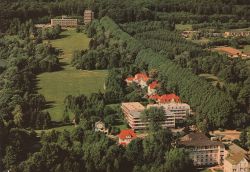 Bomberg-Hotel im Hintergrund, aufgenommen 1970er, von Hermann Frede hochgeladen 03/2023