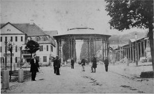 Brunnenplatz-1868.jpg